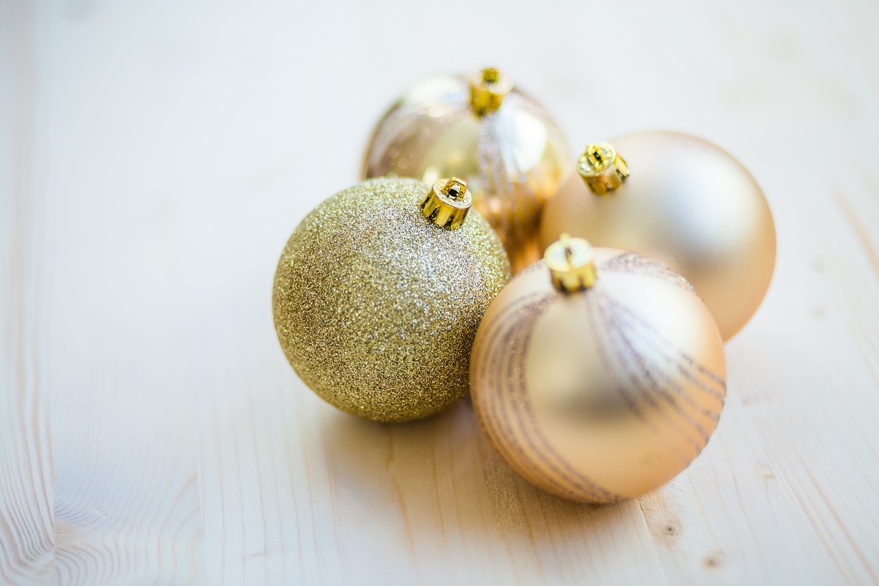 Creating Beautiful Wooden Ornaments: Christmas DIY Ideas